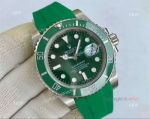 Noob Factory 3135 Replica Submariner Green Dial Green Rubber Strap Watch